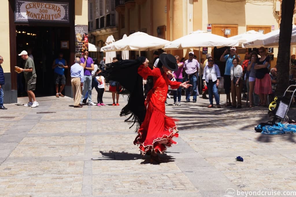 Cadiz town square - Flamenco dancer