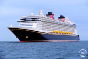 Disney Cruise Ships by Size, Age and Class (2022)