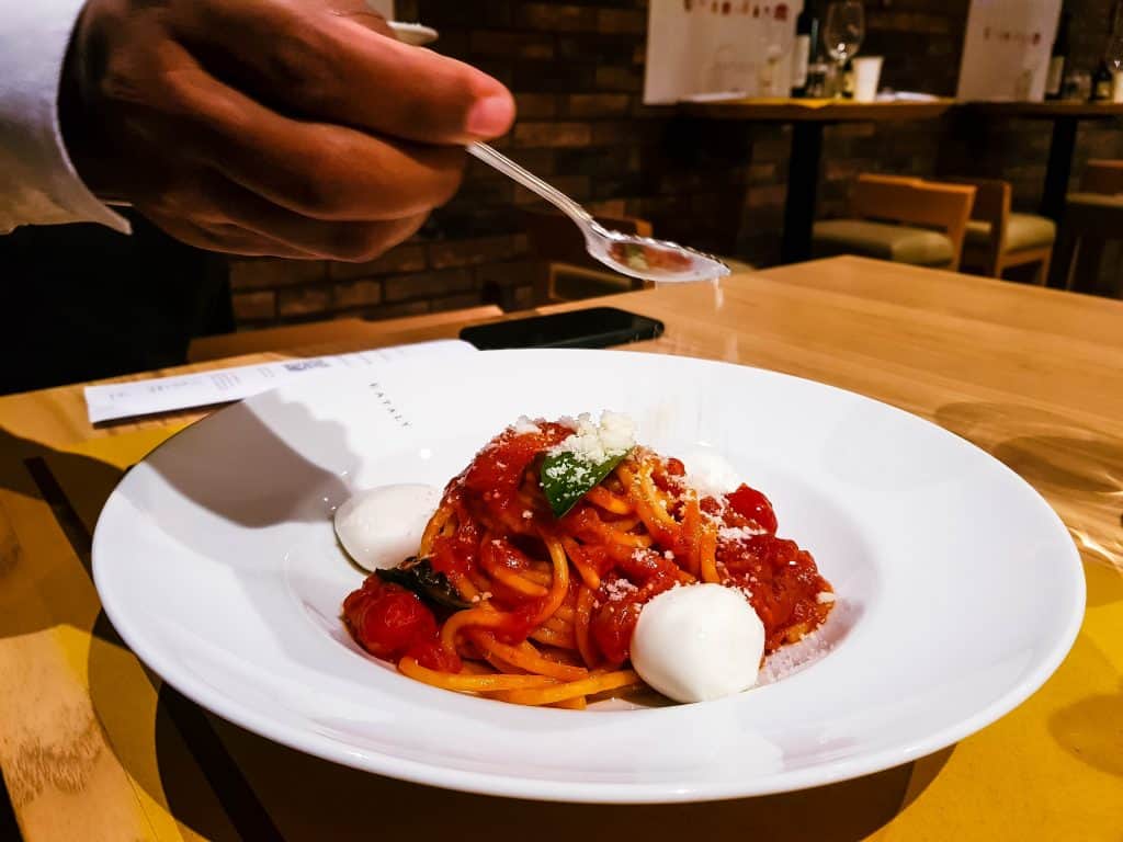 MSC Meraviglia, Eataly Food Market – Tomato, Basil and Mozzarella Spaghetti